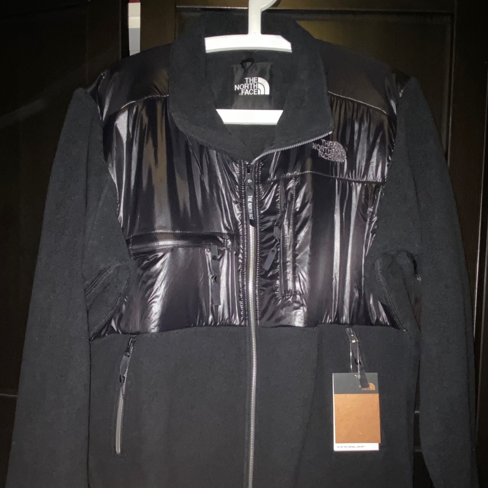 The North Face 95 Retro Denali Black Matte Shine